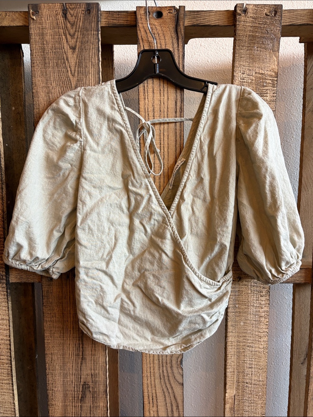 Abercrombie & Finch Women’s Wrap Peasant Top in Light Olive -Classic Puff Sleeve